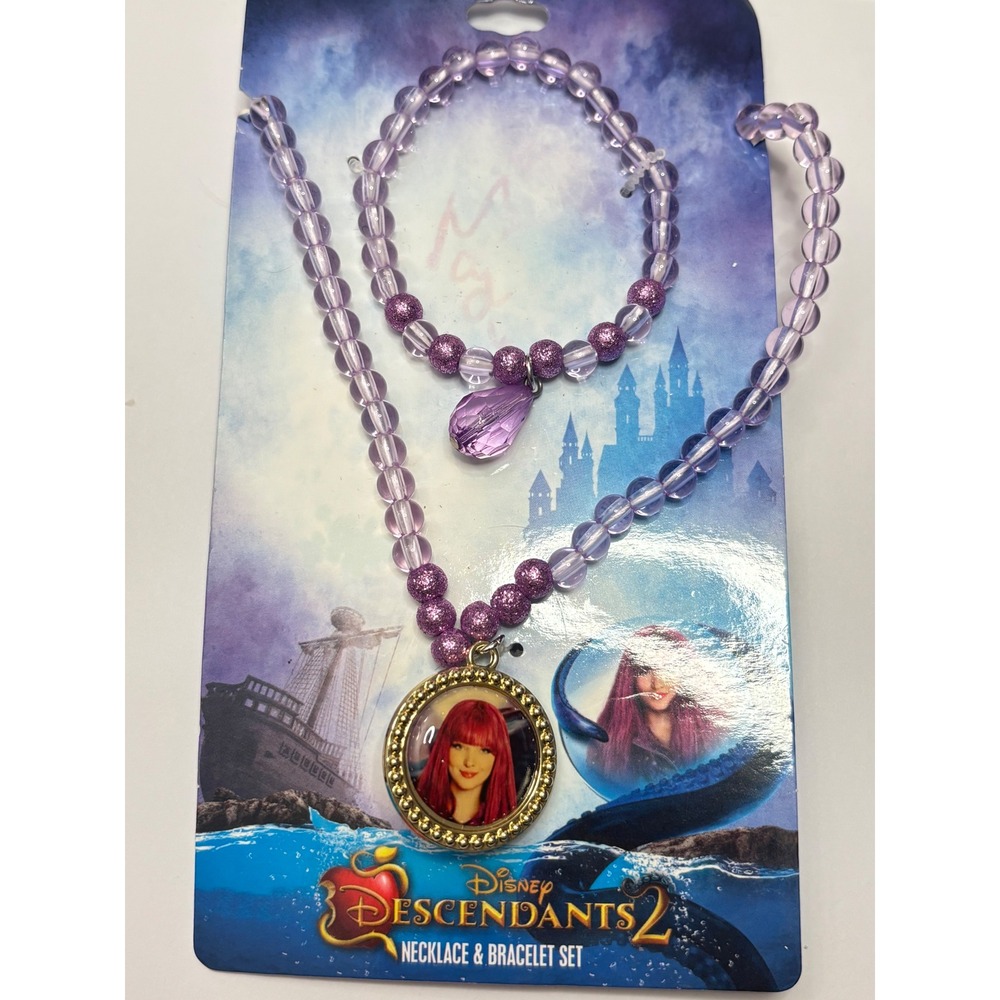 2010s Plastic Beaded Disney Descendants 2 Necklace Bracelet Set Mal Pendant